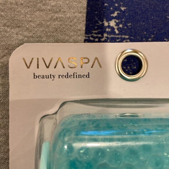 NIB Face & Body ice roller - Picture 4 of 6